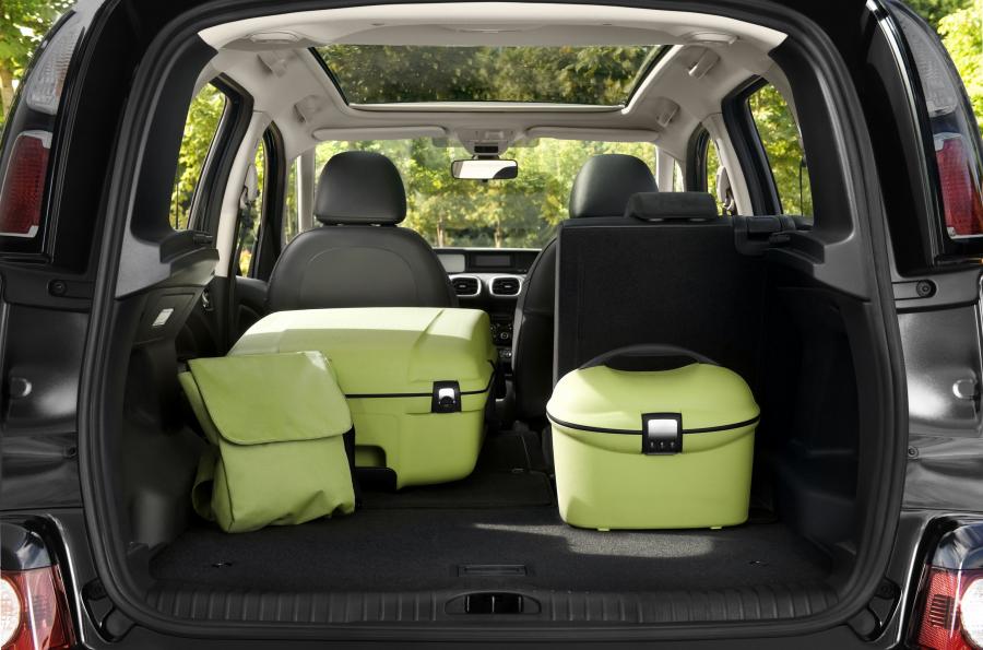  Citroen C3 Picasso 2009 года  (фото 200 из 242)